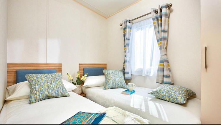 Ajl Caravan Rentals Turnberry Exterior photo